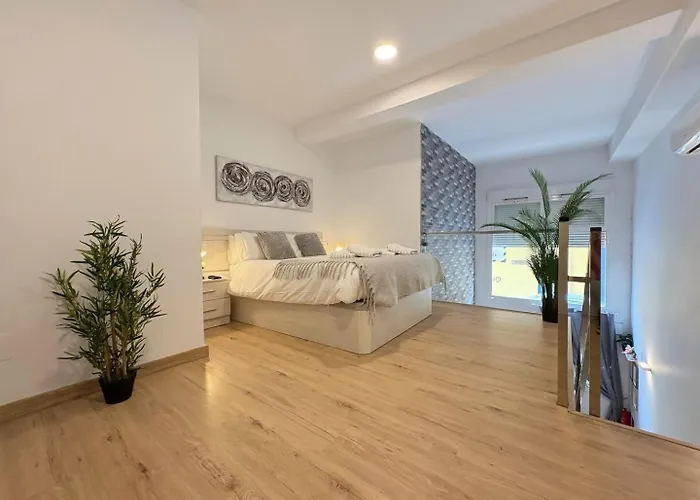 Duplex Huelin Ii & شقة مالقة